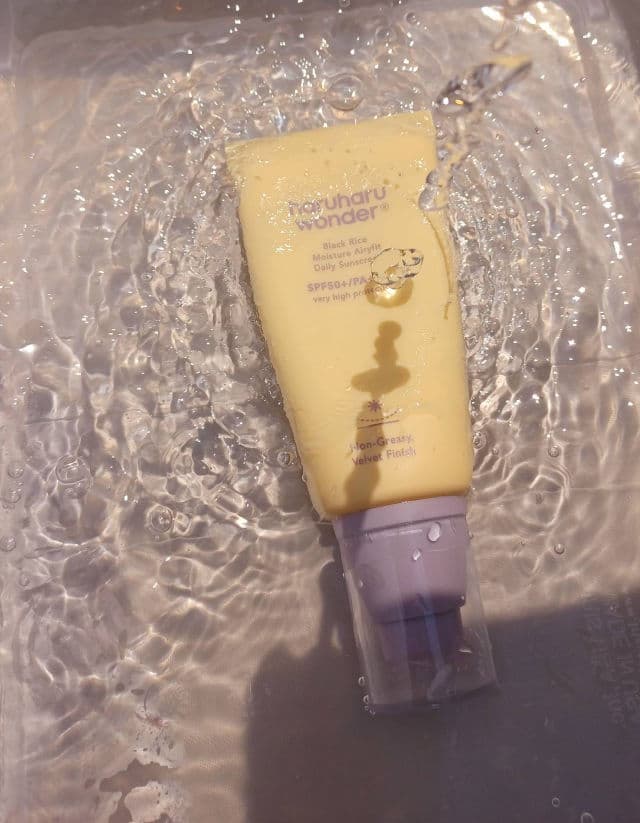 Black Rice Moisture Airyfit Sunscreen SPF50+/PA++++ product review