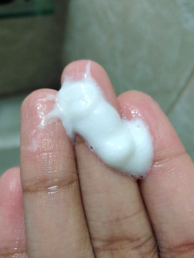 INNISFREE Green Tea Foam Cleanser review photo by Nishat