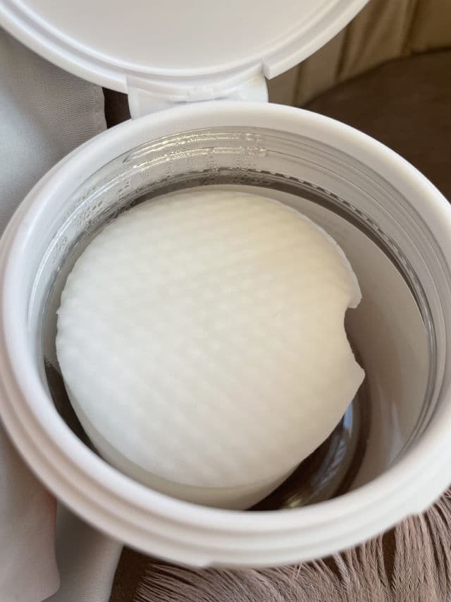 Nightingale Toning Peeling Pad- Honey review photo by JuliaMaruschak