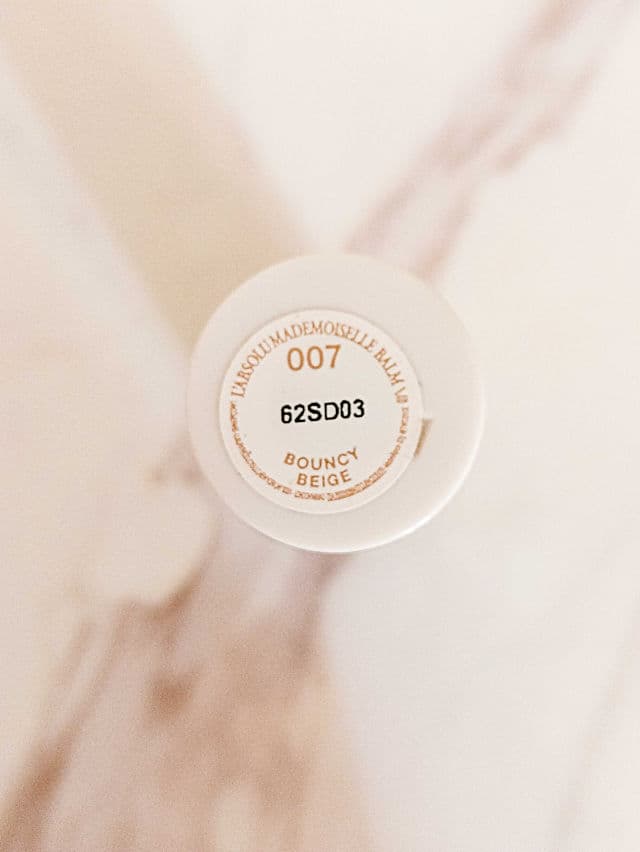 Lancome L'Absolu Mademoiselle Lip Balm review photo by AlexMashhh