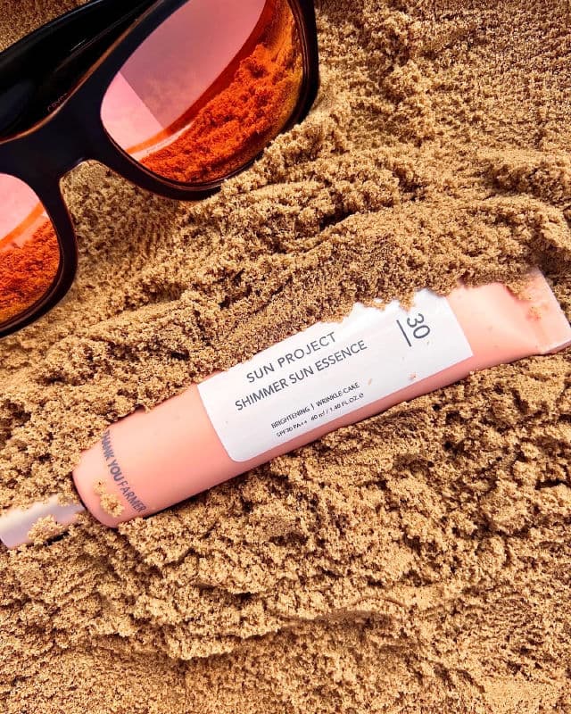 THANK YOU FARMER Sun Project Shimmer Sun Essence SPF30 PA++ review photo by Pickykk