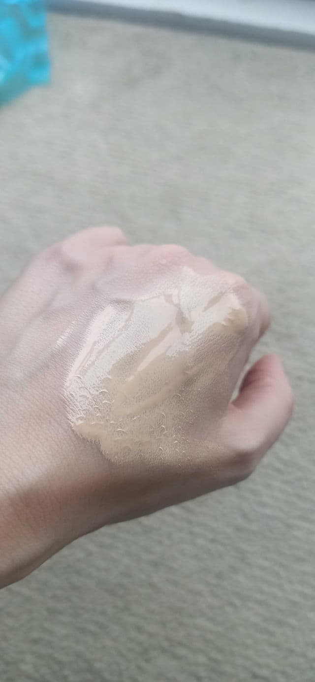 Embryolisse Liquid Foundation Anti-Pollution SPF 20 review photo by PetitGirl