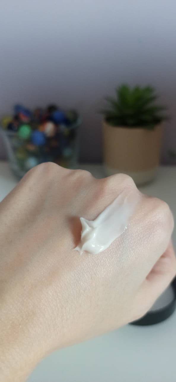Mizon Peptide Ampoule Cream review photo by PetitGirl