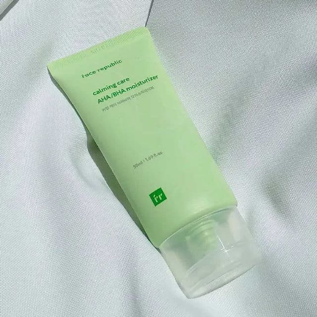 Face Republic Calming Care AHA/BHA Moisturizer review photo by salysheyyy