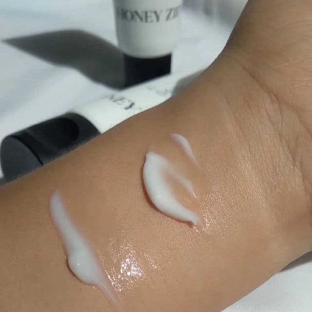 Honey Zip Agave Moisture Cleansing Foam review photo by salysheyyy