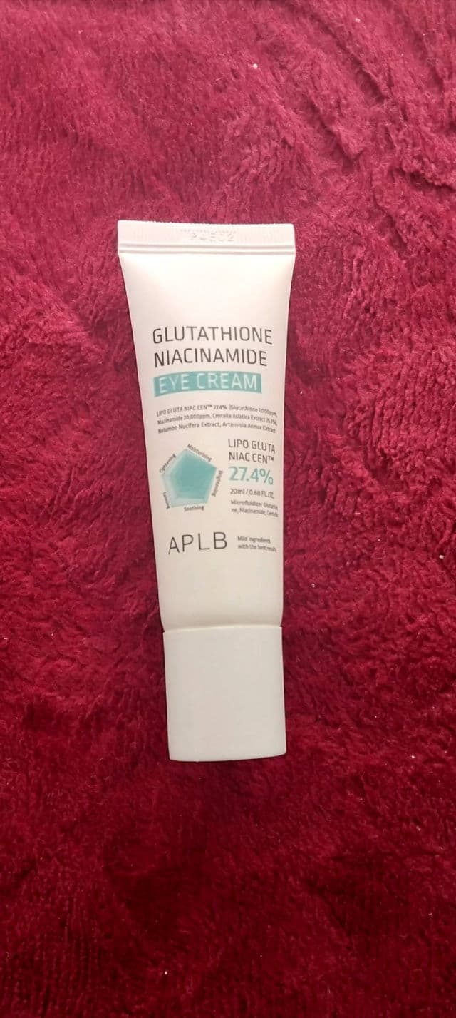 APLB Glutathione Niacinamide Eye Cream review photo by Engjojo