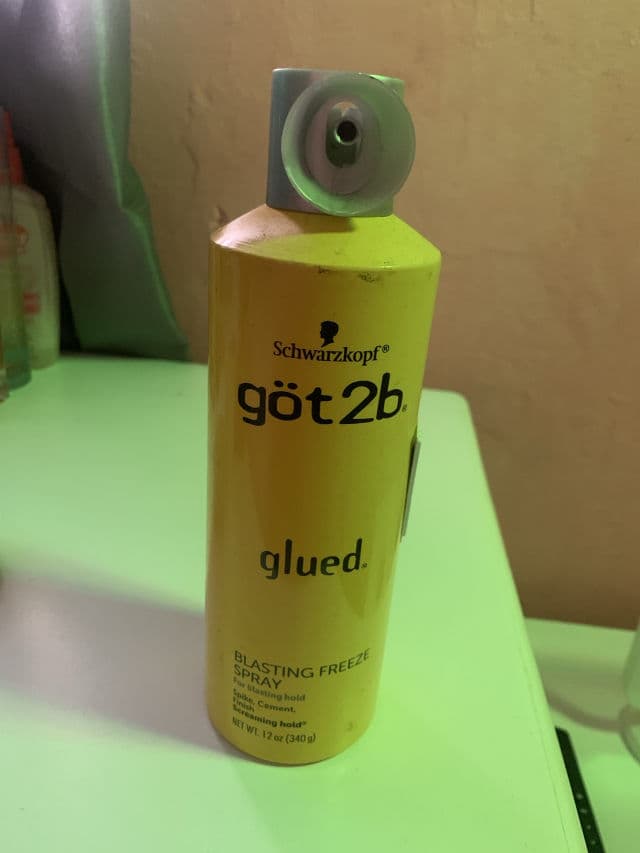 Schwarzkopf Got2b Glued Blasting Freeze Hairspray review photo by Yulenny