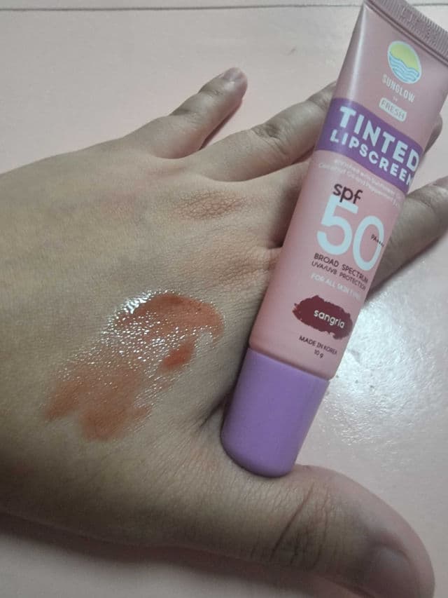 Fresh Skinlab Sunglow By Fresh Tinted Lipscreen Shine Sangria review photo by moirascstash
