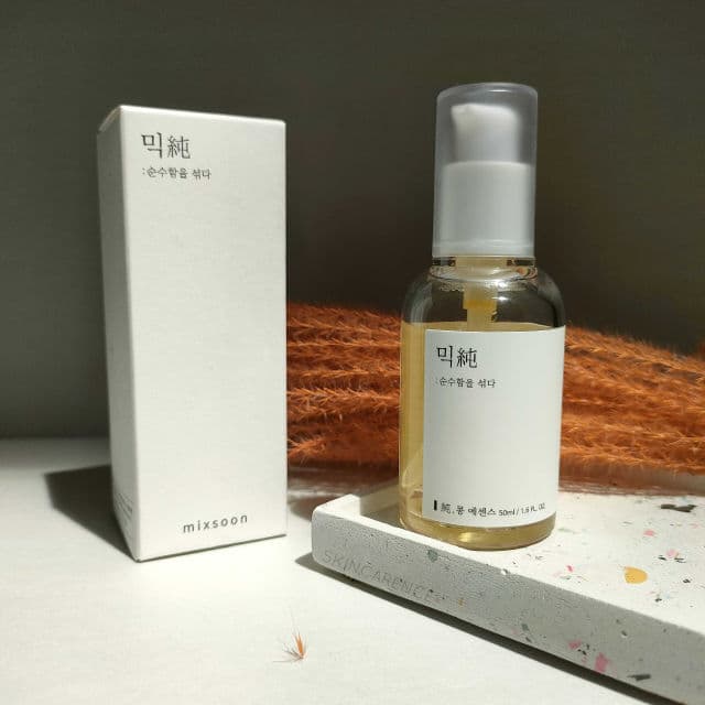 MIXSOON Bean Essence review photo by skincarence