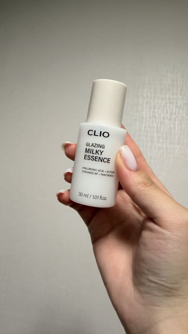 Clio Glazing Milky Essence Mini review photo by Natulya