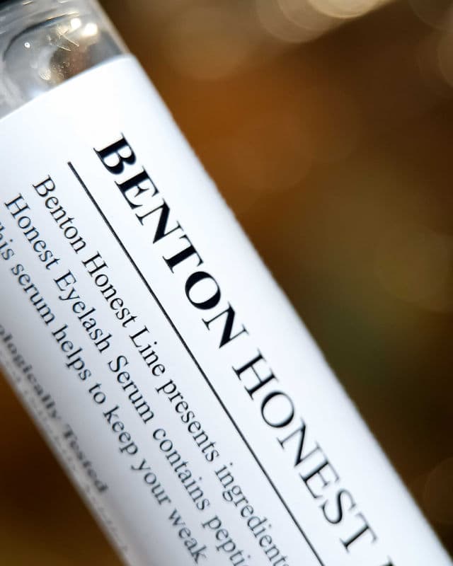 BENTON Honest Eyelash Serum review photo by skinxavior