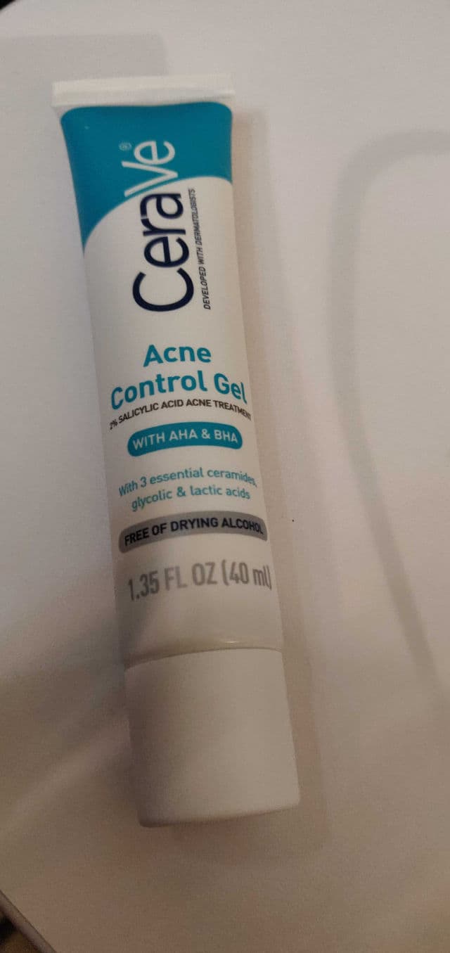 CeraVe Acne Control Gel - AHA & BHA Treatment  review photo by Meepsie