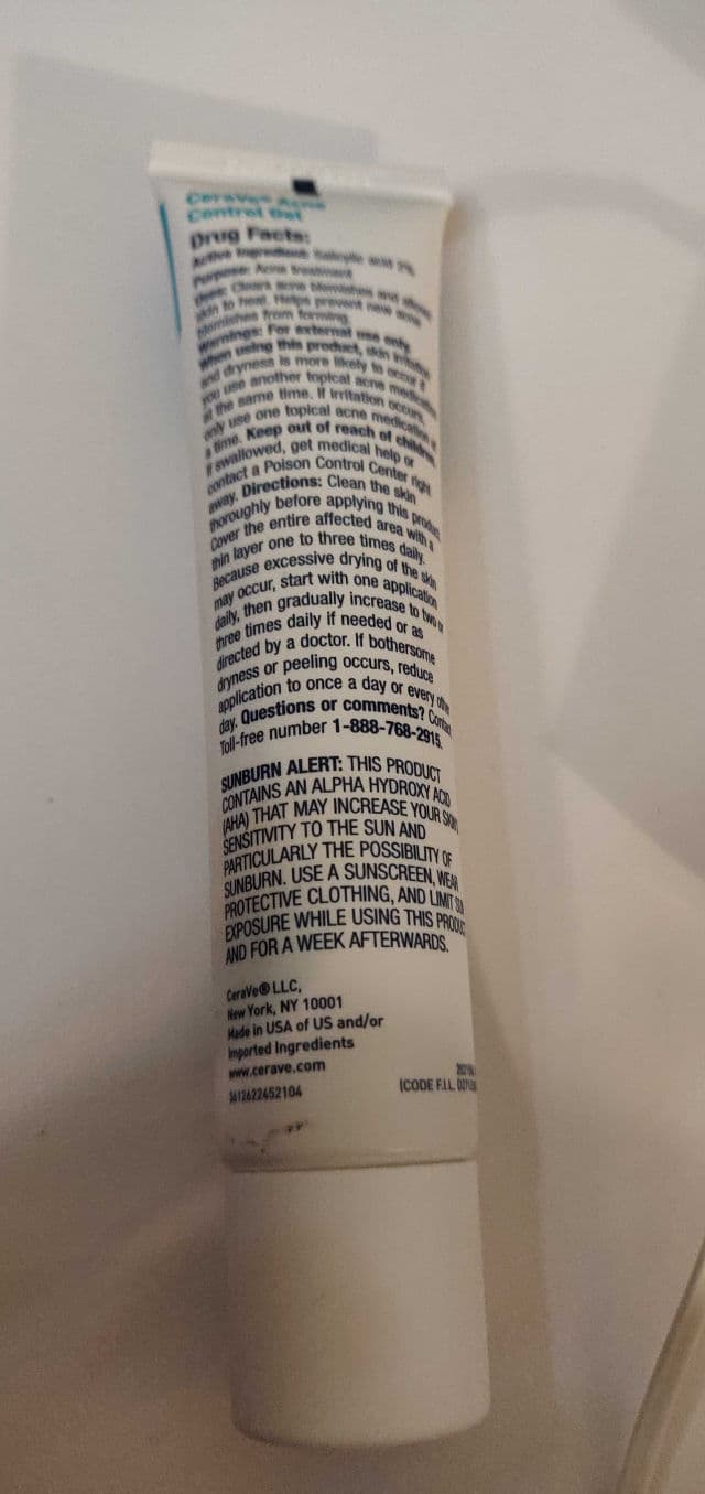 CeraVe Acne Control Gel - AHA & BHA Treatment  review photo by Meepsie