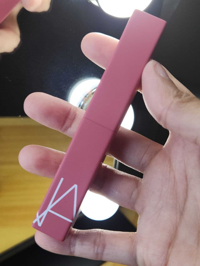 NARS Powermatte Long Lasting Lipstick review photo by elaineganuelas