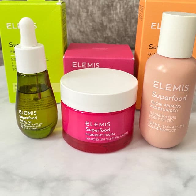 Elemis Superfood Facial Oil review photo by SkinlovesbySam