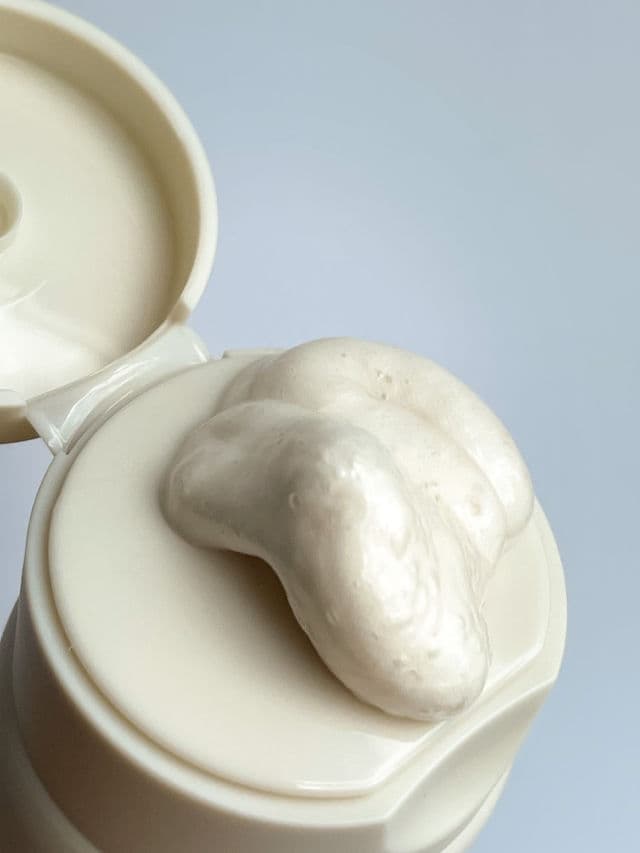 Aromatica Tea Tree Balancing Foaming Cleanser review photo by beautyglas