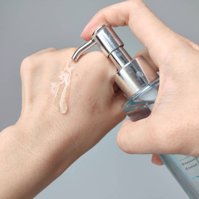 Skintific Panthenol Gentle Gel Cleanser review photo by kaoriskincarejournal