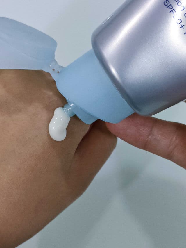 Biore UV Barrier Me Cushion Gentle Essence SPF50+ PA++++ review photo by slumberlady