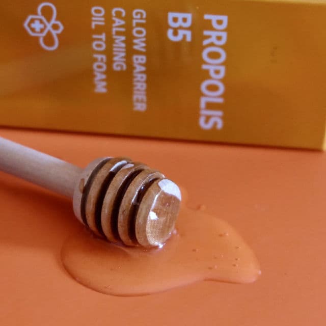 Some By Mi Propolis B5 Glow Barrier Calming Oil to Foam review photo by weikian90