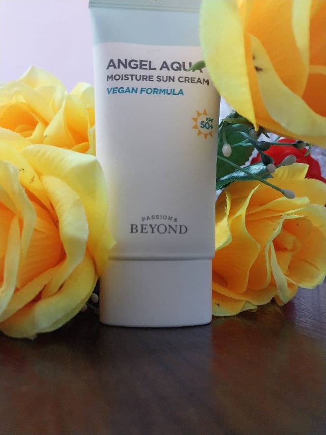Beyond Angel Aqua Moisture Sun Cream SPF50+ PA+++ review photo by Remisskin