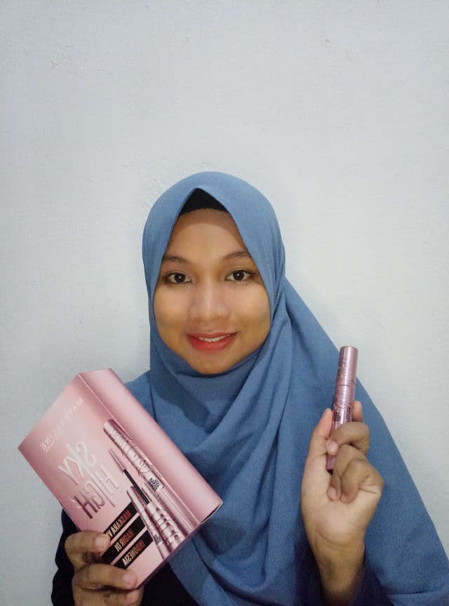 Maybelline Lash Sensational Sky High Waterproof Mascara review photo by ILMI