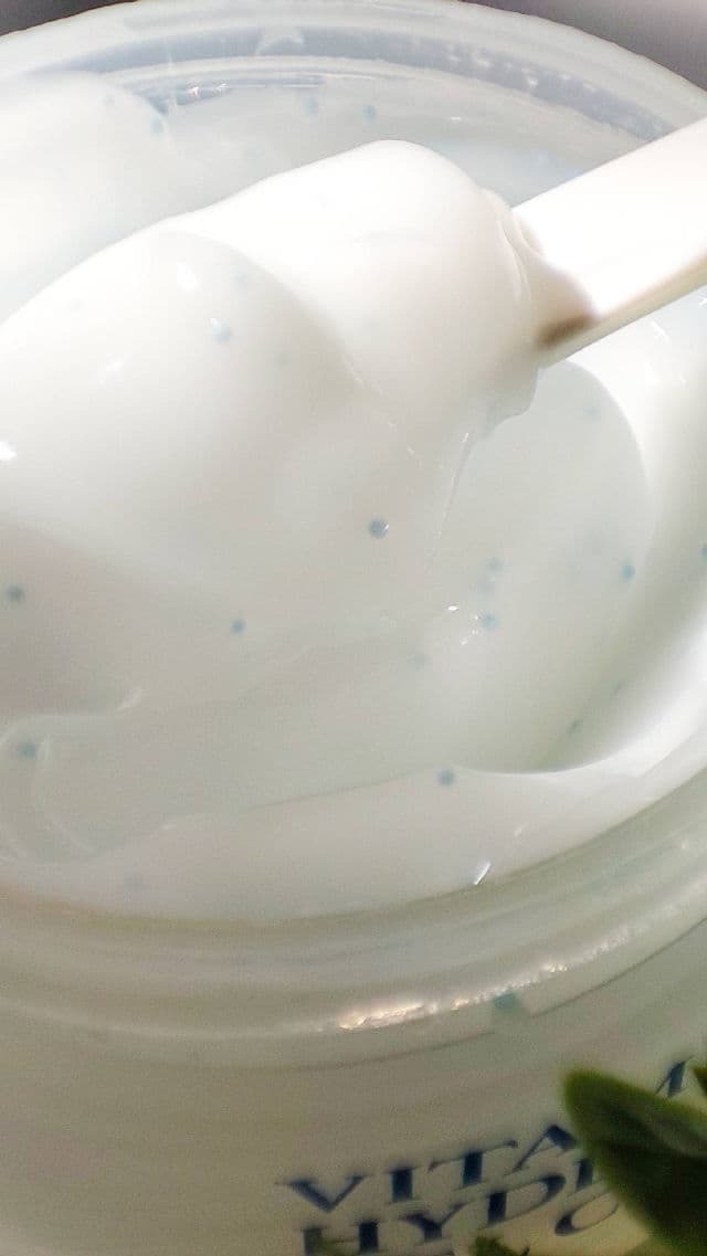 SKIN&LAB Vitamin B Hydrating Gel Cream review photo by itsluvina