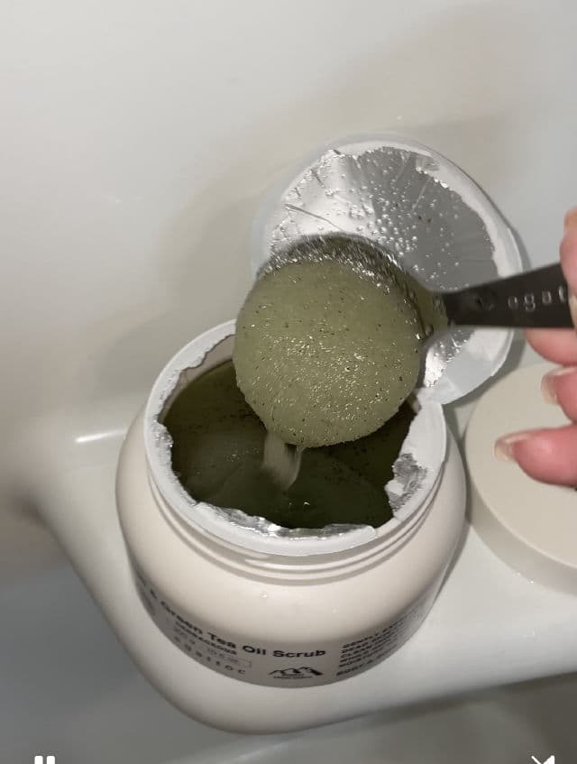 EGATTOC Basil & Green Tea Oil Scrub - Herbaceous review photo by arancha