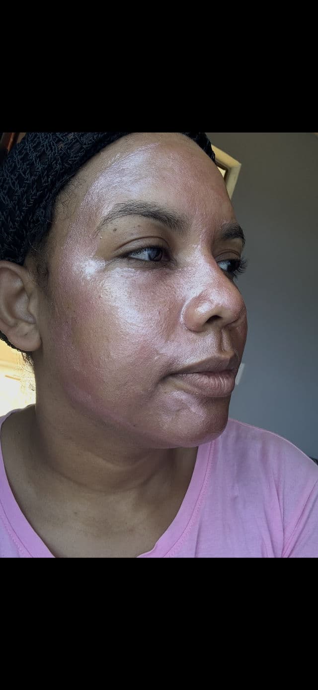 Freeman  Cosmic Soothing Rose Gold Metallic Peel-Off Mask review photo by Elisa0305