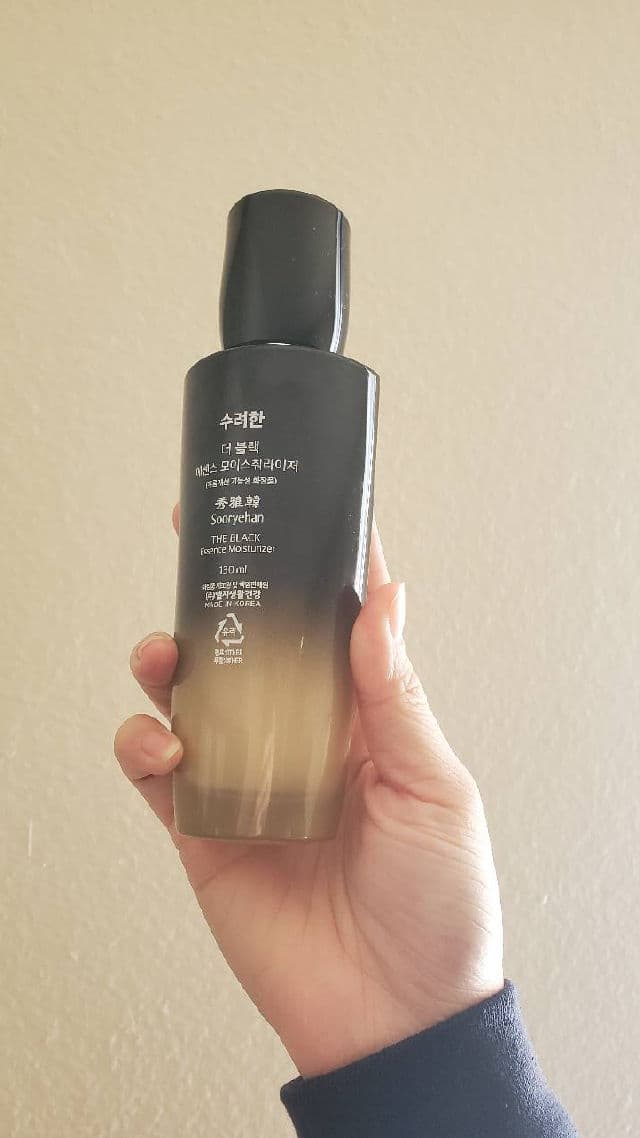 Sooryehan The Black Essence Moisturizer review photo by auderpop
