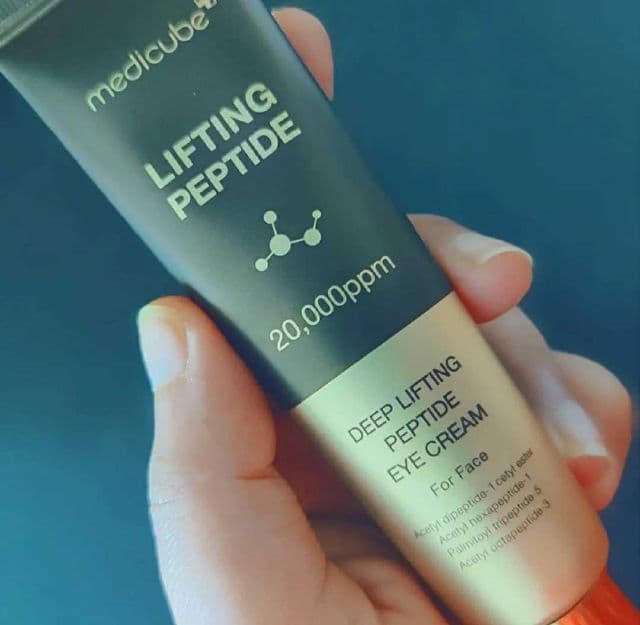 Medicube Deep Reviving Peptide Eye Cream review photo by Swati
