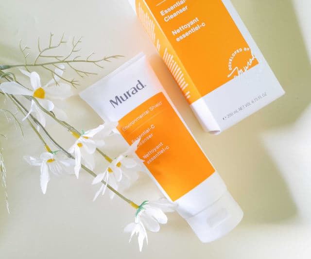 Murad Essential-C Cleanser review photo by DellaF