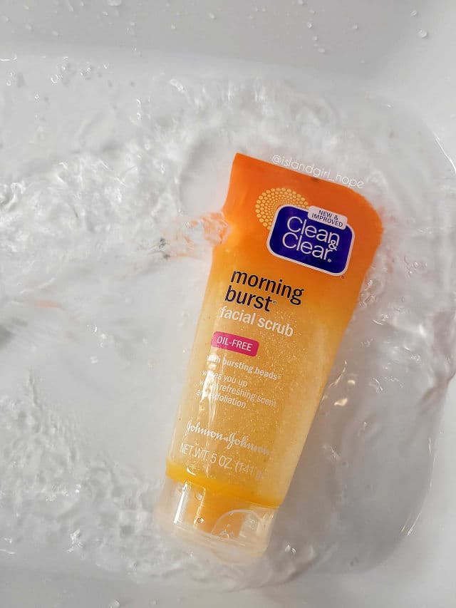 Clean & Clear Morning Burst Facial Scrub review photo by IslandGirlHope