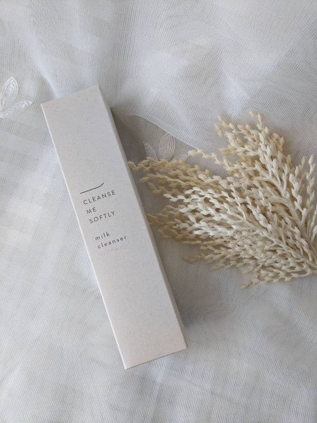 Sioris Cleanse Me Softly Milk Cleanser review photo by Winnielii