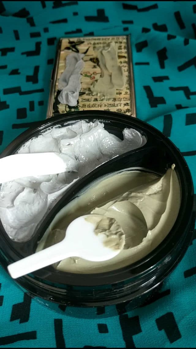 Nacific Half & Half Clay Mask - Mask Zone review photo by Winnielii