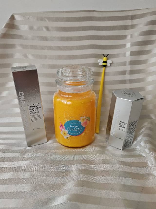 CNP Laboratory Propolis Treatment Ampule Essence review photo by Winnielii