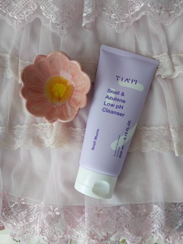 TIAM Snail & Azulene Low pH Cleanser review photo by Winnielii