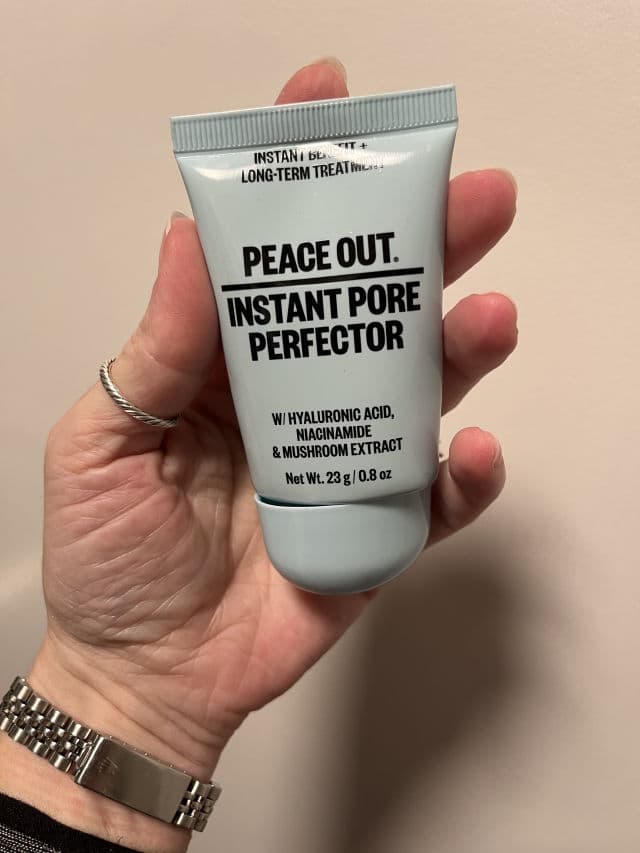 Peace Out Instant Pore Perfector review photo by Emily626Brady