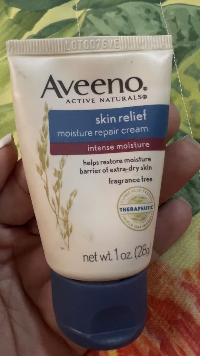 Aveeno Skin Relief Moisture Repair Cream review photo by Grismelda