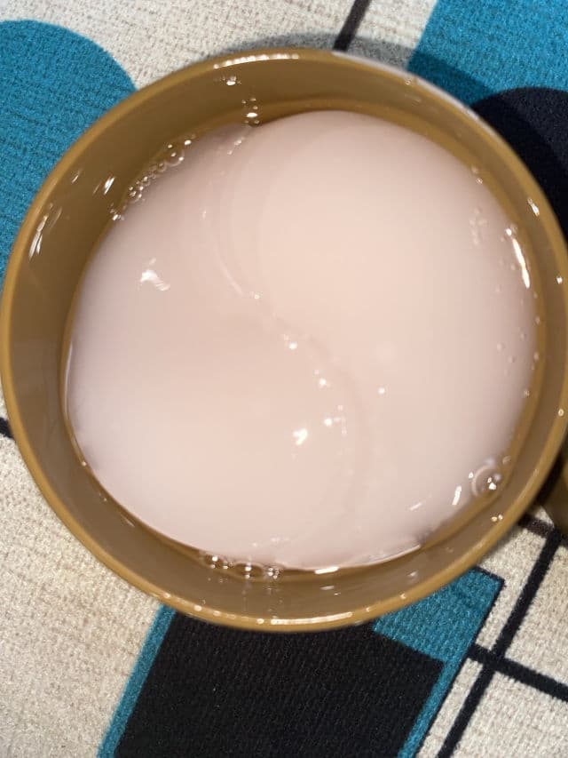 MEDIHEAL Retinol Collagen Under Eye Patch review photo by berjaniafiguereo