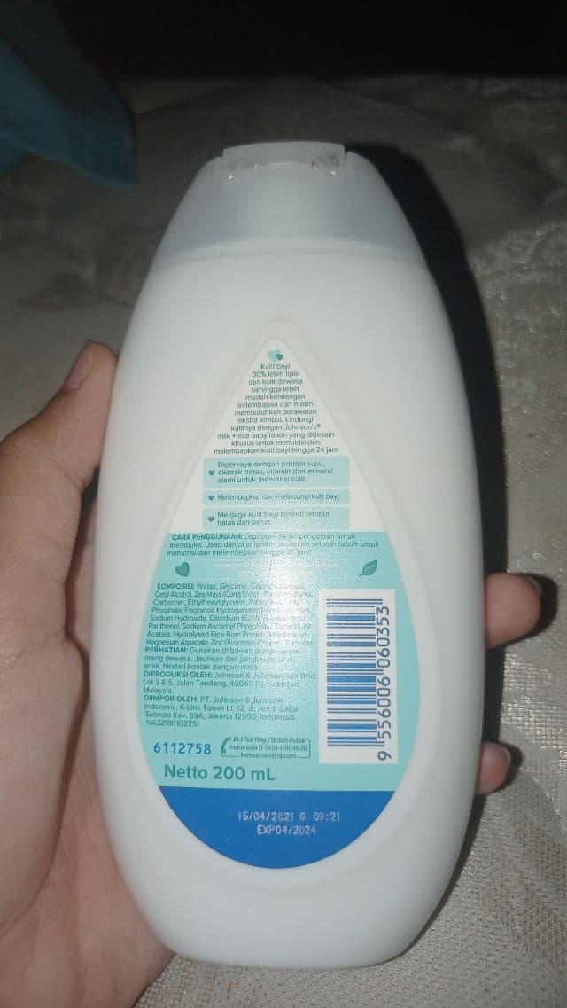 Johnson's Milk + Rice Baby Lotion review photo by AdiAdriansyah