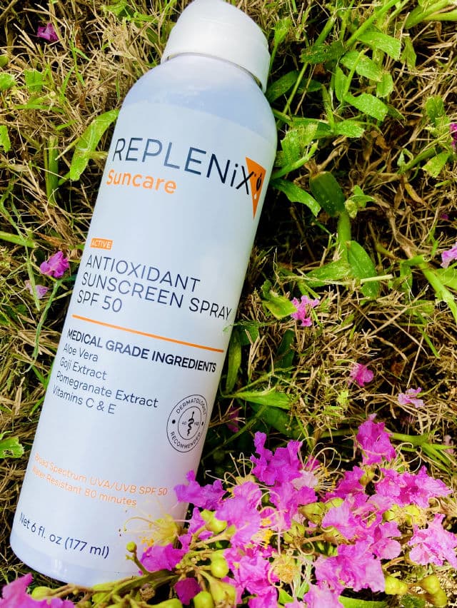Replenix Antioxidant Soothing Sunscreen Spray SPF 50+ review photo by AditiAgarwal