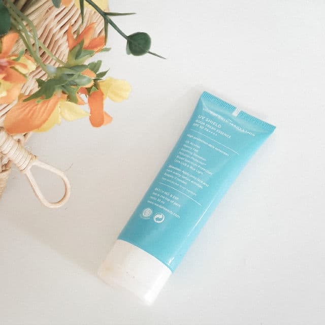 Wardah UV Shield Aqua Fresh Essence SPF 50 PA++++ review photo by HilalAfandi