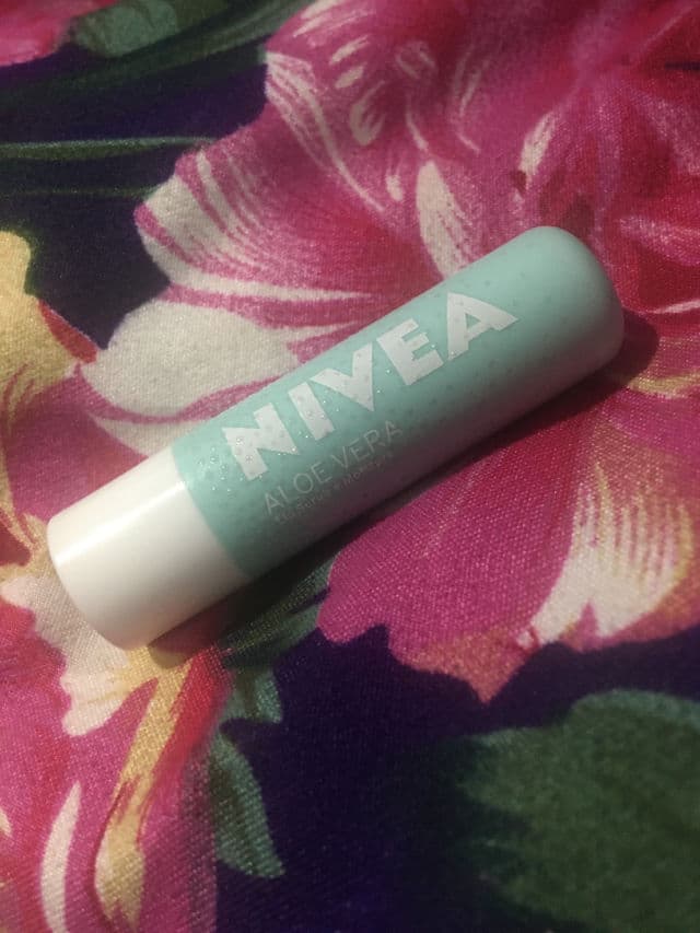 Nivea 2 in 1 Aloe Vera Caring Lip Scrub review photo by ajasvalle