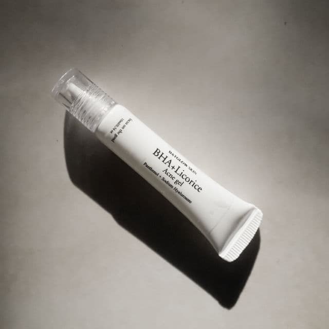 datglowskin BHA + Licorice Acne Gel review photo by Akhira