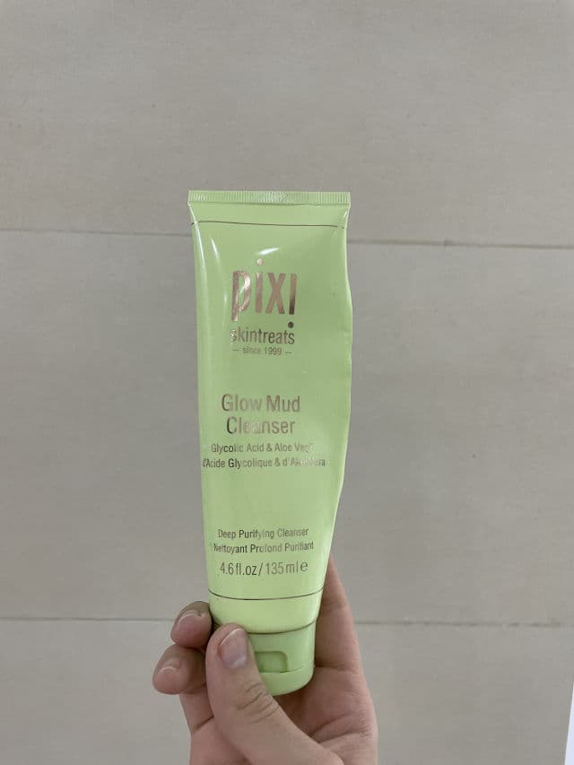 Pixi Glow Mud Cleanser review photo by Alhala