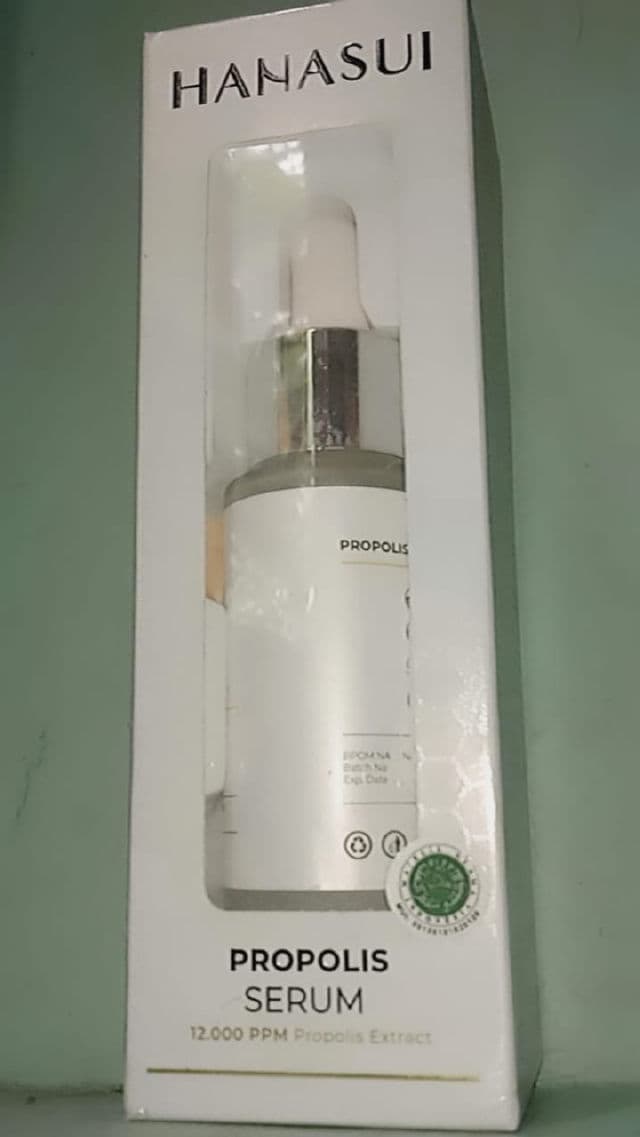 Hanasui Cosmetics Propolis Serum review photo by Alice14
