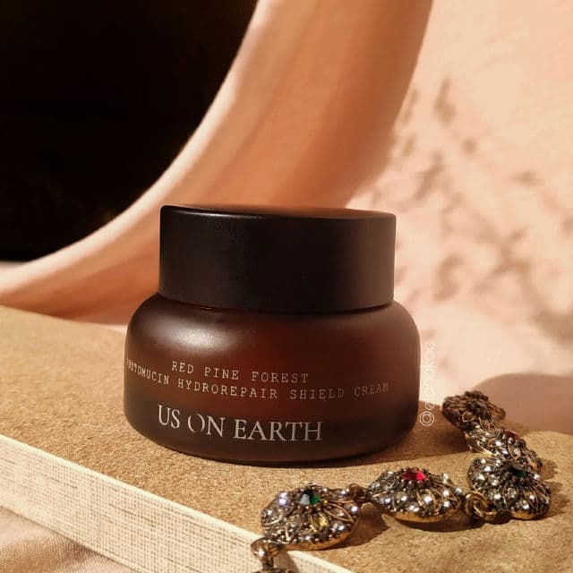 Us On Earth Red Pine Forest Phytomucin Hydro Repair Shield Cream review photo by Alika Ela