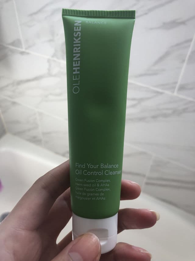 Ole Henriksen Find Your Balance Oil Control Cleanser review photo by Allthingsbeauty123