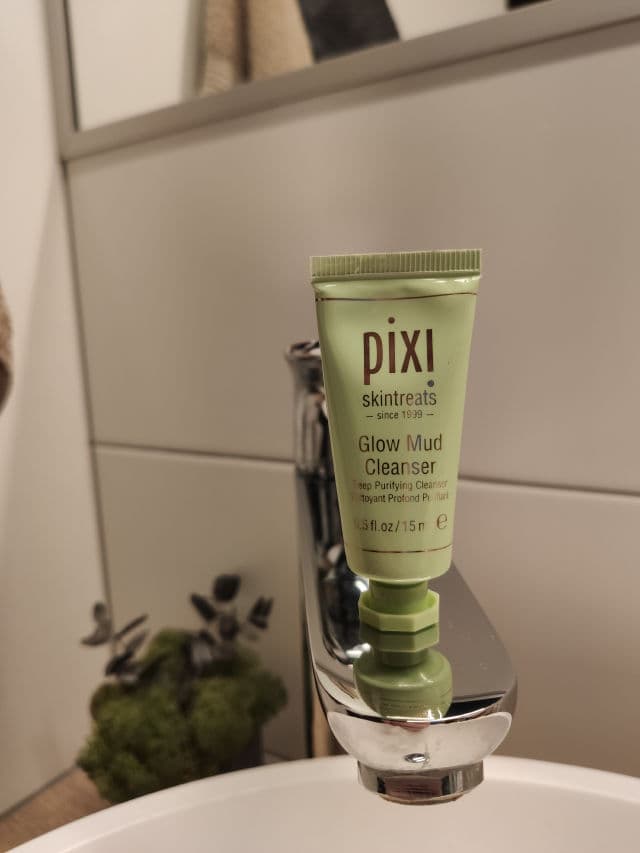 Pixi Glow Mud Cleanser review photo by Alona
