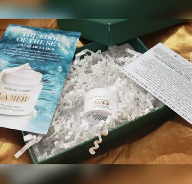 La Mer The Moisturizing Soft Cream review photo by AlottaReviews